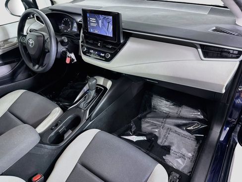 Used 2024 Toyota Corolla LE FWD image 29