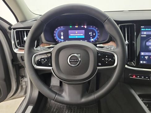 New 2025 Volvo S60 B5 Plus w/ Protection Package Premier FWD image 22