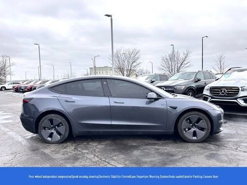 Used 2023 Tesla Model 3 Standard Range image 4