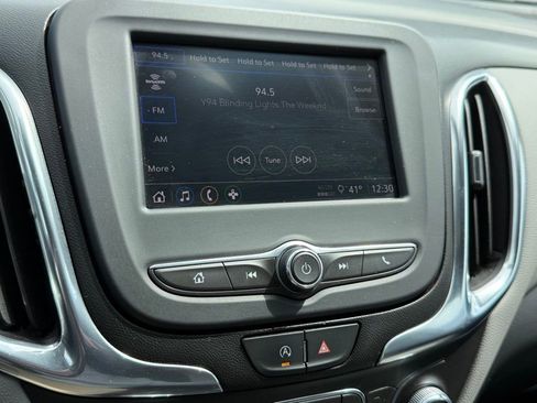 Used 2022 Chevrolet Equinox LS w/ LS Convenience Package AWD/4WD image 50