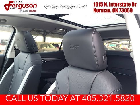 New 2026 Buick Envision Sport Touring AWD/4WD image 17
