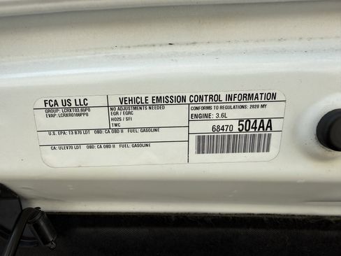 Used 2020 Jeep Gladiator Overland image 36