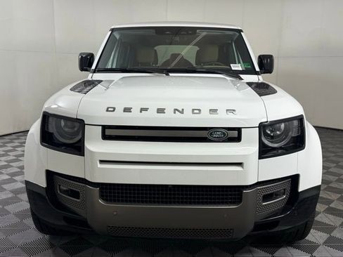 New 2025 Land Rover Defender 110 X-Dynamic SE image 11