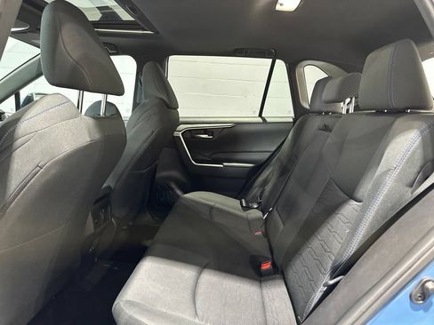 Used 2024 Toyota RAV4 SE w/ Convenience Package AWD/4WD image 14