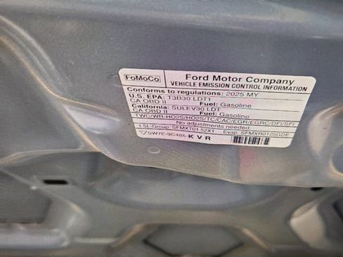 Certified 2025 Ford Escape ST-Line image 7