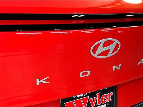 Used 2025 Hyundai Kona SEL AWD/4WD image 22