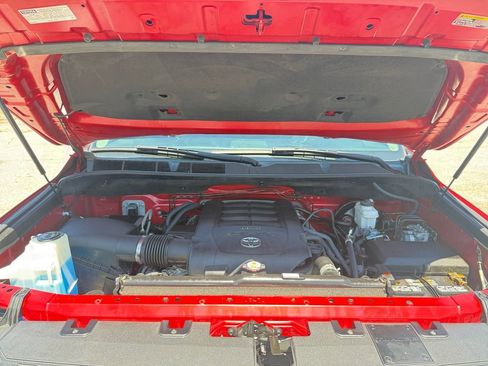 Used 2021 Toyota Tundra SR5 AWD/4WD image 28
