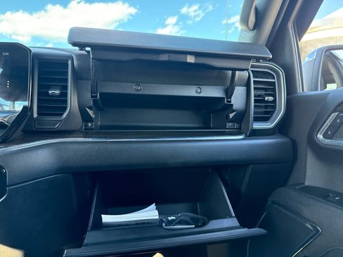 Used 2024 Chevrolet Silverado 1500 LT w/ Z71 Off-Road Package AWD/4WD image 21