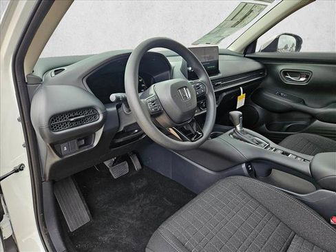 New 2026 Honda HR-V LX image 3