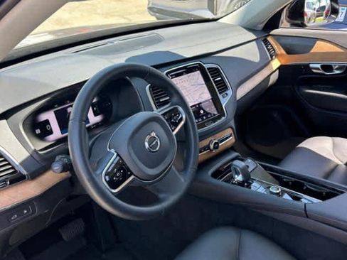 Used 2024 Volvo XC90 T8 Plus w/ Protection Package Premier AWD/4WD image 3