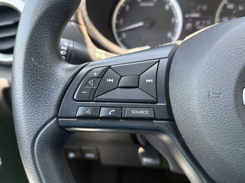 Used 2023 Nissan Versa S FWD image 26