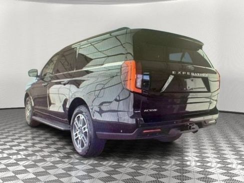 Certified 2025 Ford Expedition Max Active AWD/4WD image 2