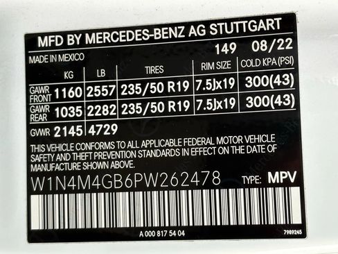 Used 2023 Mercedes-Benz GLB 250 image 34