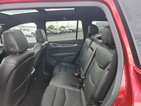 Used 2021 Cadillac XT6 Sport AWD/4WD image 12