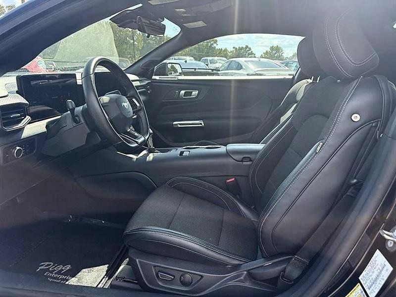 Used 2024 Ford Mustang Coupe RWD image 13