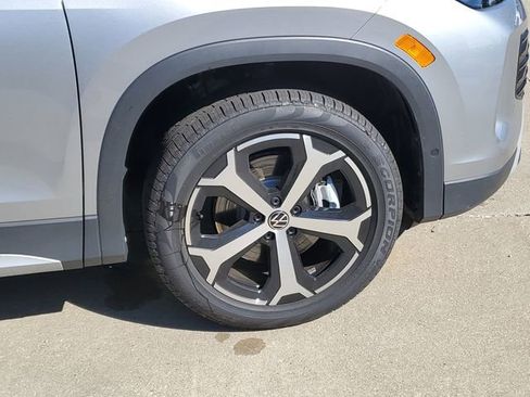 New 2026 Volkswagen Tiguan SE AWD/4WD image 6