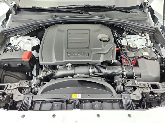 Certified 2026 Jaguar F-PACE R-Dynamic S AWD/4WD image 16