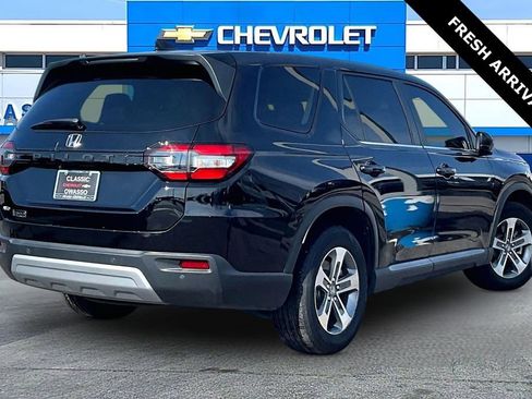 Used 2025 Honda Pilot EX-L image 5