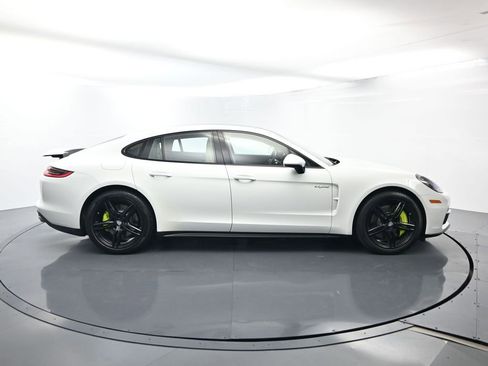 Used 2018 Porsche Panamera 4 image 16
