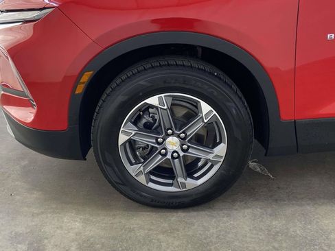 Used 2023 Chevrolet Blazer LT image 7