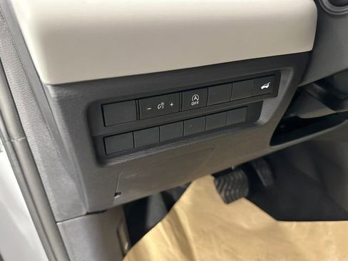 New 2026 Mitsubishi Outlander SE image 23