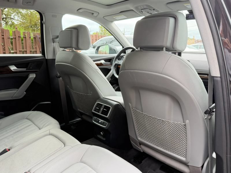 Used 2018 Audi Q5 2.0T Premium Plus AWD/4WD image 27