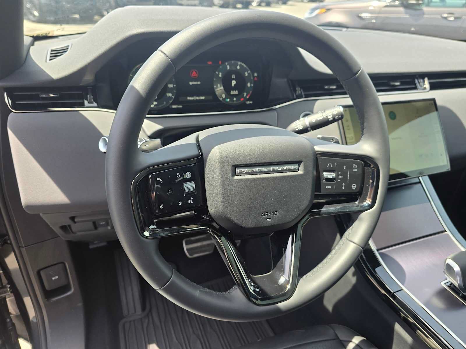 Used 2026 Land Rover Range Rover Evoque Dynamic SE AWD/4WD image 25