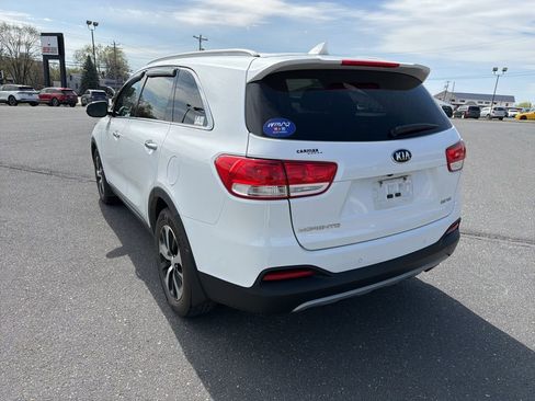 Used 2016 Kia Sorento EX image 3