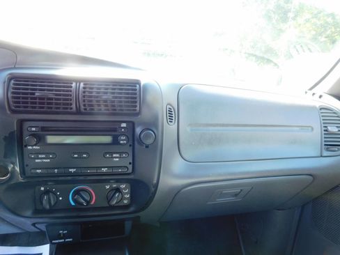 Used 2004 Ford Ranger XL image 6