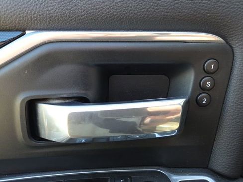 Used 2021 RAM 2500 Laramie w/ Night Edition image 20