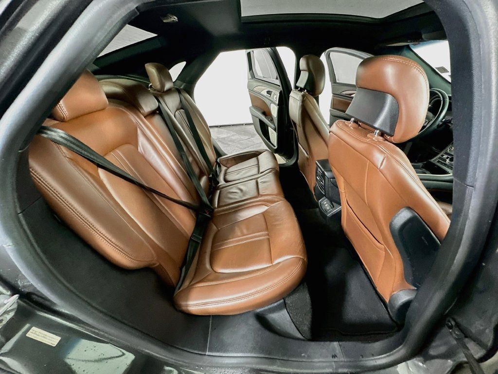 Used 2019 Lincoln MKZ Reserve w/ Luxury Package FWD image 12
