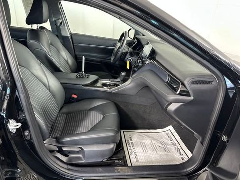 Used 2024 Toyota Camry SE image 28