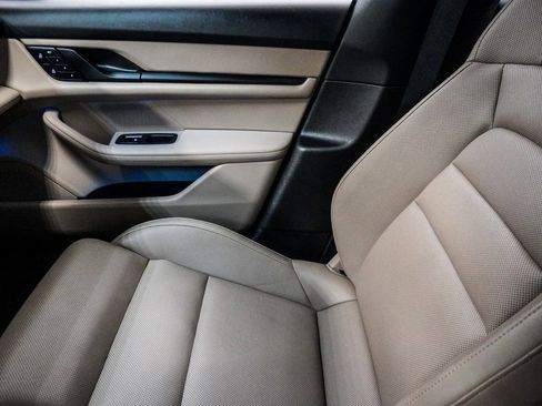 Used 2022 Porsche Taycan 4 Cross Turismo image 43