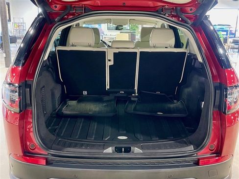 Used 2020 Land Rover Discovery Sport S image 24