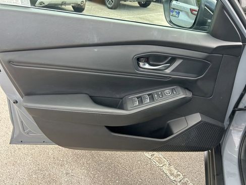 Used 2023 Honda Accord Sport image 11