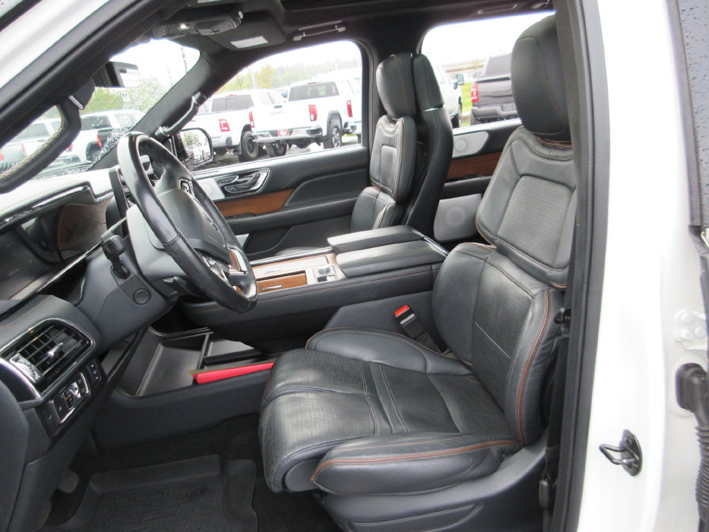 Used 2022 Lincoln Navigator Black Label AWD/4WD image 21