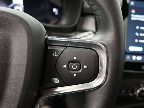 Used 2023 Volvo XC40 Recharge Ultimate w/ Protection Package Premier AWD/4WD image 11