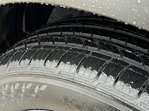 New 2026 Nissan Pathfinder SV image 10