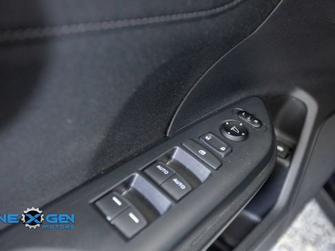 Used 2019 Honda Civic EX image 12