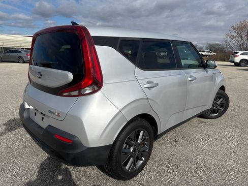Used 2021 Kia Soul S image 7