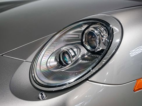 Used 2012 Porsche 911 Turbo image 36