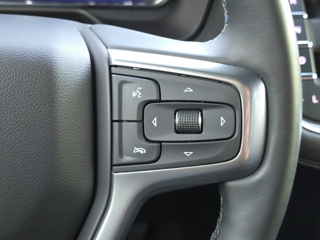 Used 2024 Chevrolet Suburban Premier w/ Premium Package AWD/4WD image 24