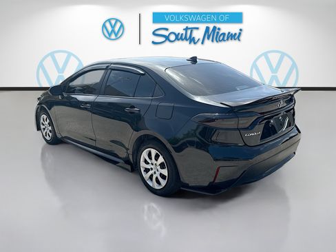 Used 2022 Toyota Corolla LE FWD image 5