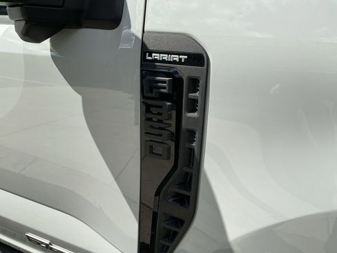 Used 2025 Ford F350 Lariat w/ Black Appearance Package AWD/4WD image 19