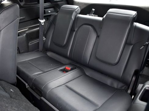 Used 2023 Mitsubishi Outlander LE image 13