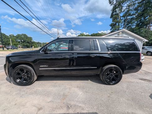 Used 2016 GMC Yukon XL Denali w/ Open Road Package AWD/4WD image 3