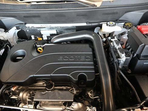 New 2026 Chevrolet Equinox LT w/ Convenience Package II image 27