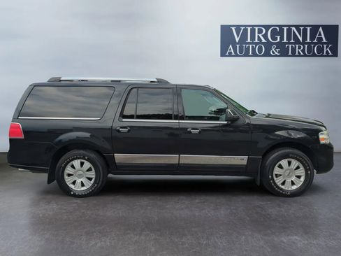 Used 2014 Lincoln Navigator L 4WD image 7