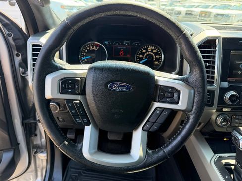 Used 2015 Ford F150 Lariat w/ Equipment Group 502A Luxury AWD/4WD image 19