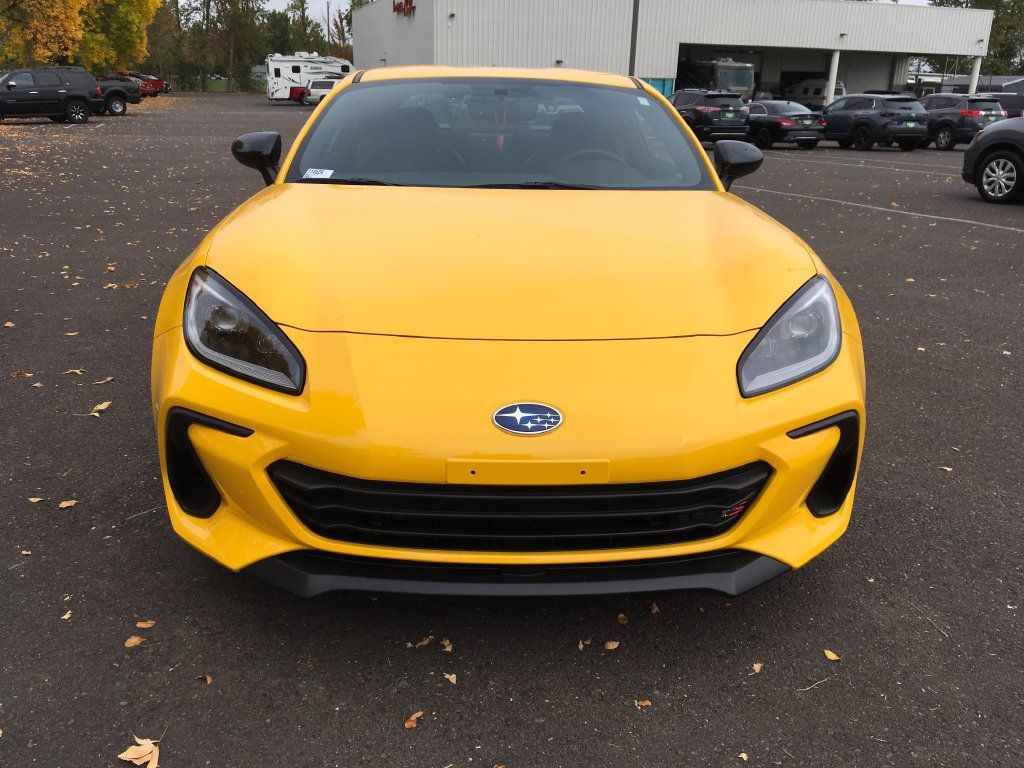 Used 2026 Subaru BRZ Series.Yellow RWD image 9